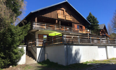 Appartement 55m2 dans chalet à  AX 3 domaines – 150m des pistes-Grande terrasse